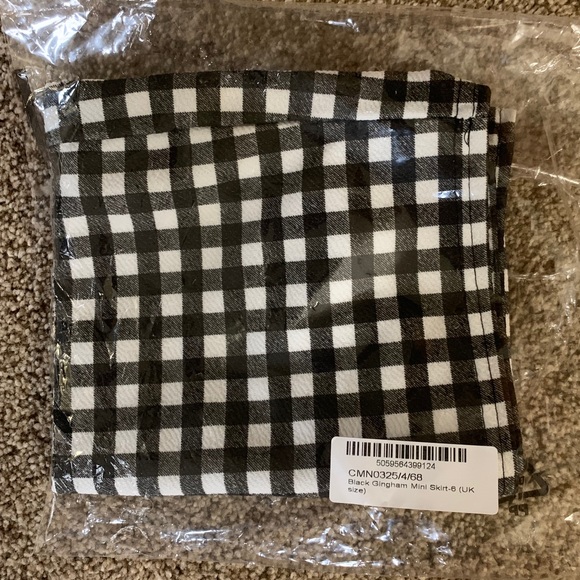 BRAND NEW WITH TAGS PLT BLACK AND WHITE SKIRT! - Picture 3 of 3